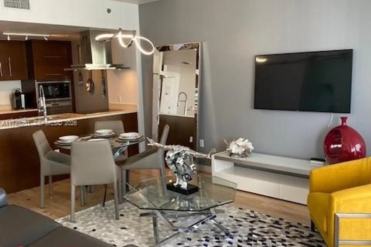 485 Brickell Ave #2603, Miami: photo 1 of 14