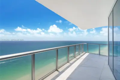 17001 Collins Ave #4101, Sunny Isles Beach: photo 1 of 26