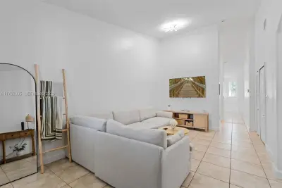 2731 SE 17th Ave #211, Homestead: photo 1 of 27