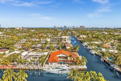 12904 Banyan Rd, North Miami: photo 1 of 87