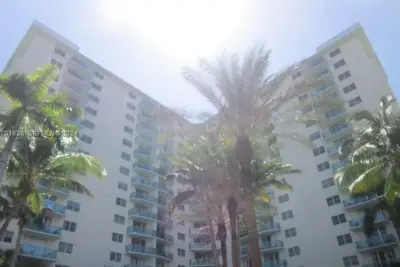 3801 S Ocean Dr #8U, Hollywood: photo 1 of 21