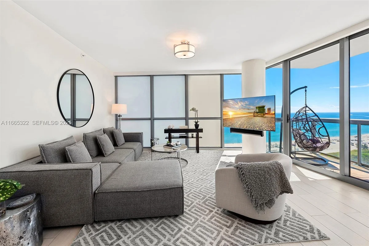 101 20th St #2604, Miami Beach: photo 1 of 32