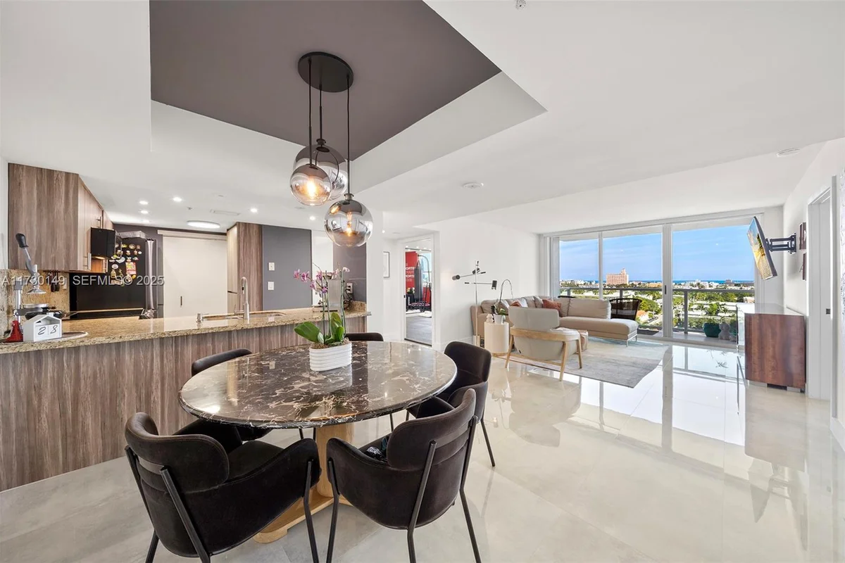 650 West Ave #1004, Miami Beach: photo 1 of 48