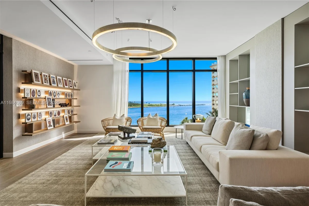 7065 Fisher Island Dr, Miami Beach: photo 1 of 77