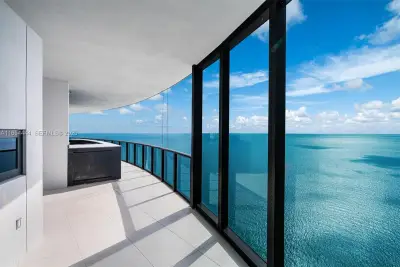 18555 Collins Ave #5001, Sunny Isles Beach: photo 1 of 41