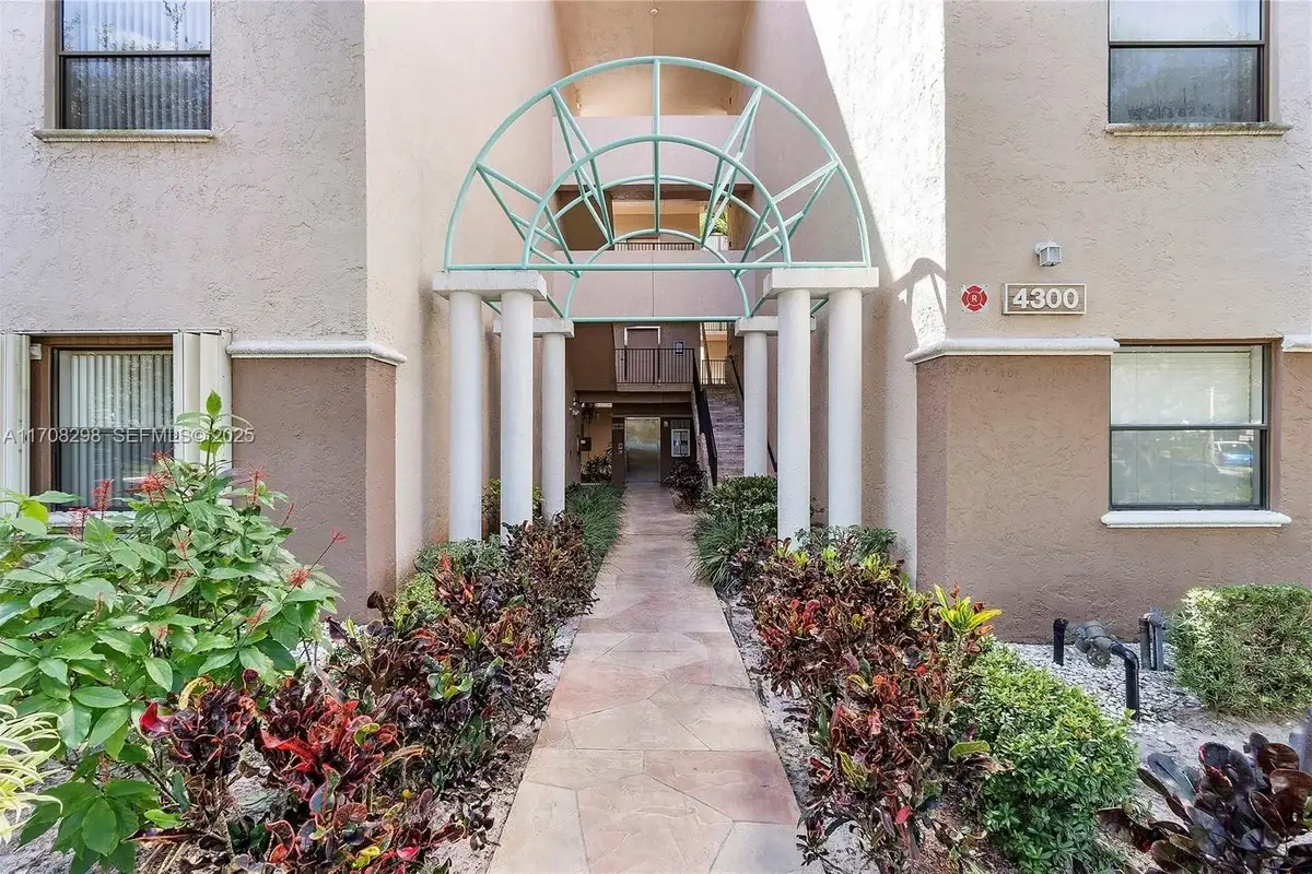 4300 NW 30th St #141, Coconut Creek: photo 1 of 42