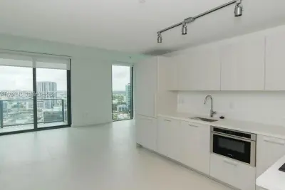 501 NE 31st St #2009, Miami: photo 1 of 24