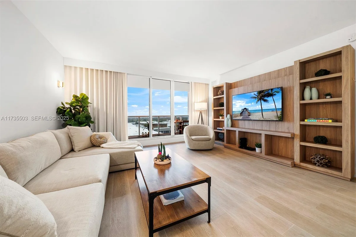 Condo in Miami Beach: photo 1 of 31