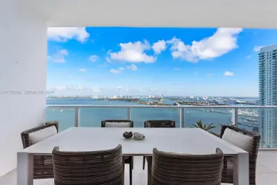 2020 N Bayshore Dr #3307, Miami: photo 1 of 32