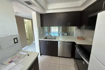 3400 Foxcroft Rd #212, Miramar: photo 1 of 22
