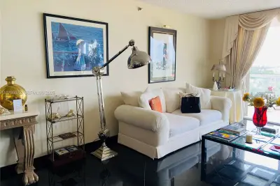 8855 Collins Ave #9E, Surfside: photo 1 of 5