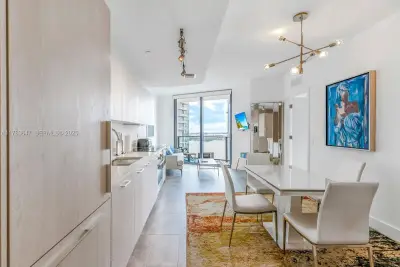 501 NE 31 St #3307, Miami: photo 1 of 28