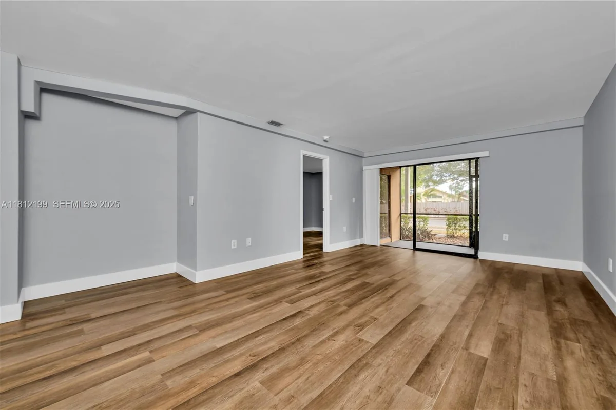 8109 SW 21 Ct, Miramar: photo 1 of 32