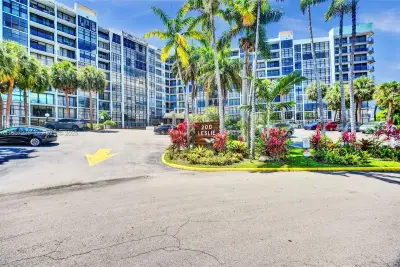 200 Leslie Dr #1031, Hallandale Beach: photo 1 of 55