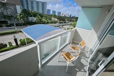 19201 Collins Ave #237, Sunny Isles Beach: photo 1 of 37
