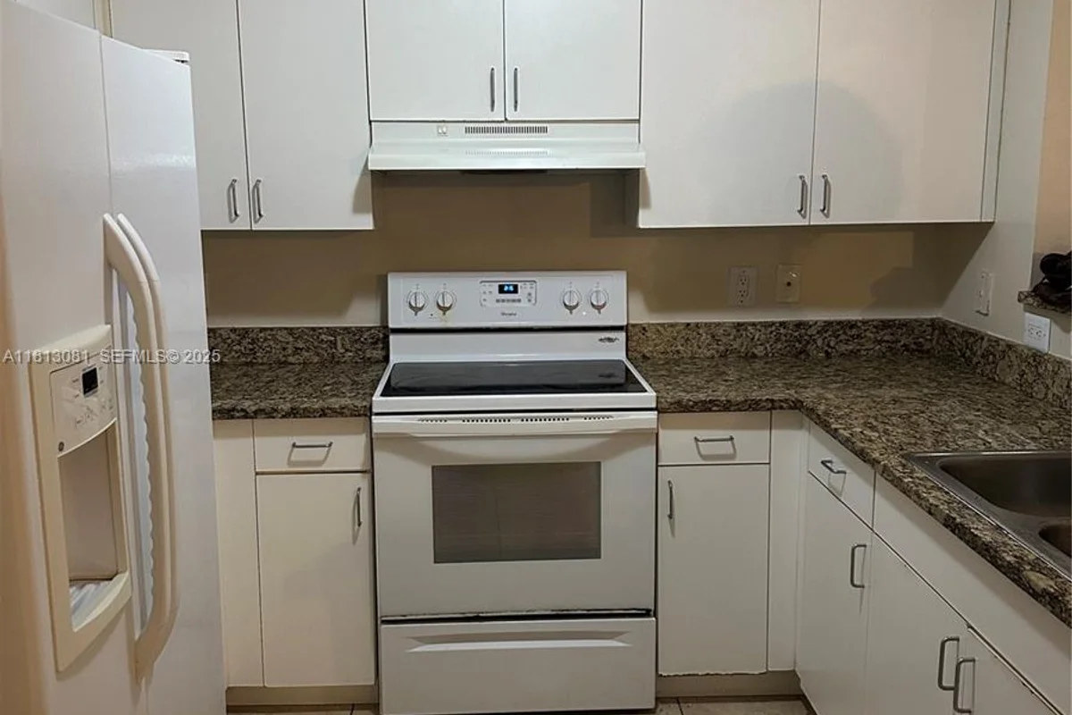 4828 N State Rd 7 #8107, Coconut Creek: photo 1 of 31