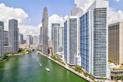 335 S Biscayne Blvd #1006, Miami: photo 1 of 10