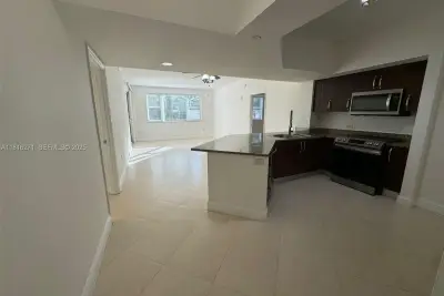 19900 E Country Club Dr #209, Aventura: photo 1 of 13