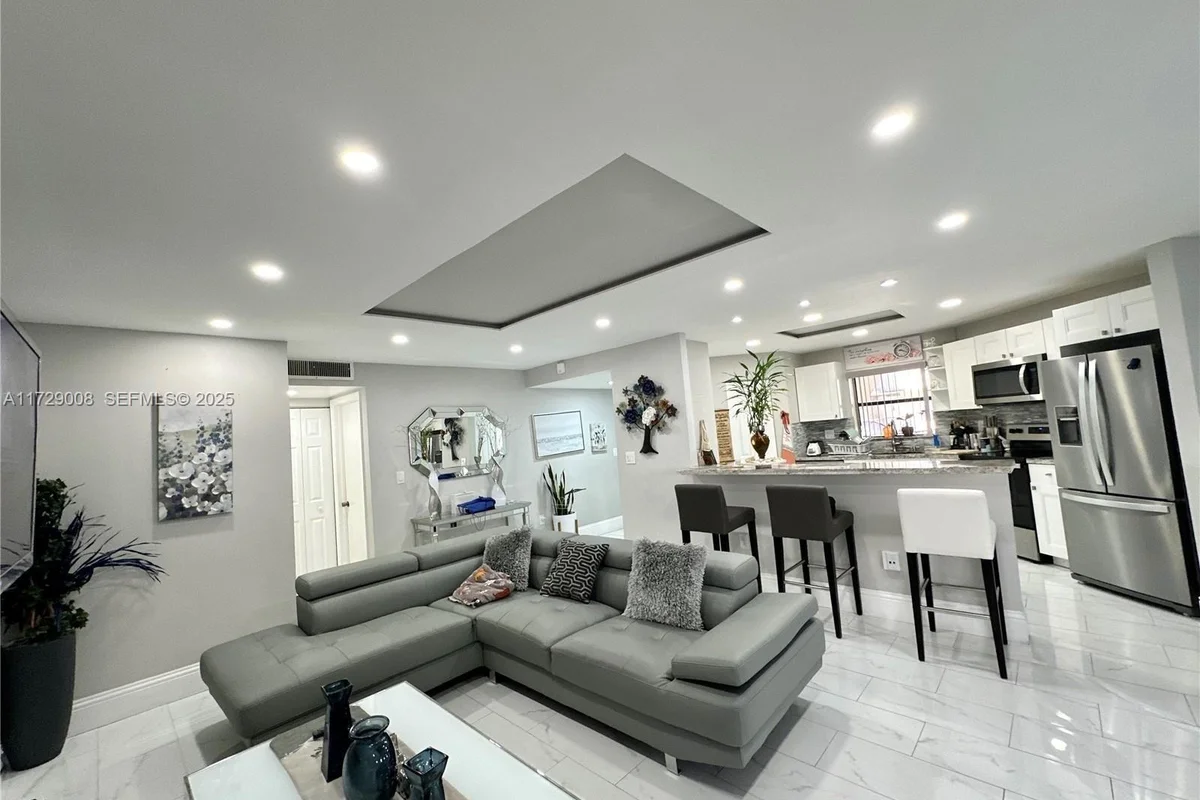 6655 W Broward Blvd #201, Plantation: photo 1 of 65
