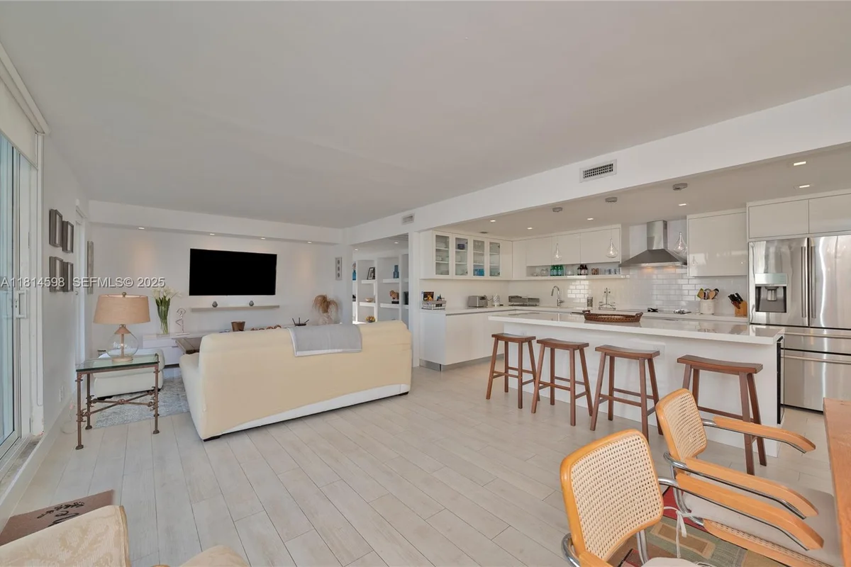 101 Crandon Blvd #480, Key Biscayne: photo 1 of 28