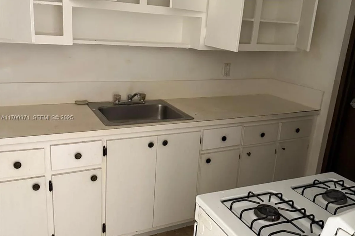 1600 NW 4th Ave #16A, Miami: photo 1 of 11