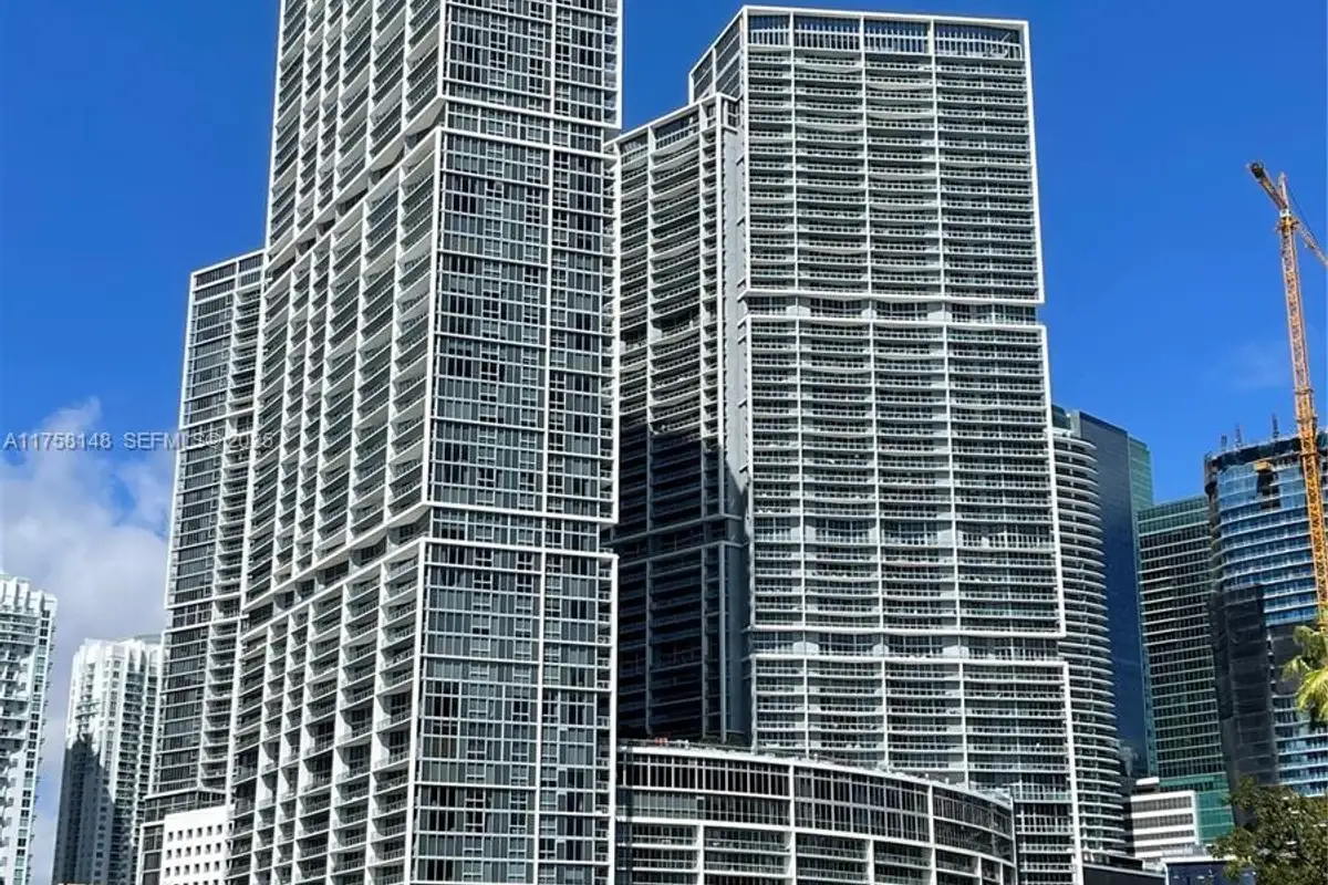 465 Brickell Ave #819, Miami: photo 1 of 25