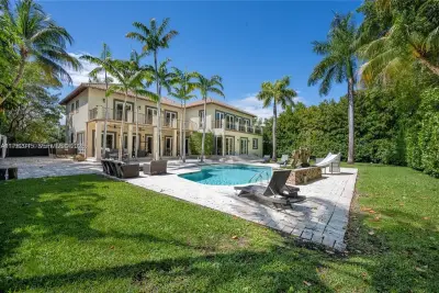 31 Island Dr, Key Biscayne: photo 1 of 26