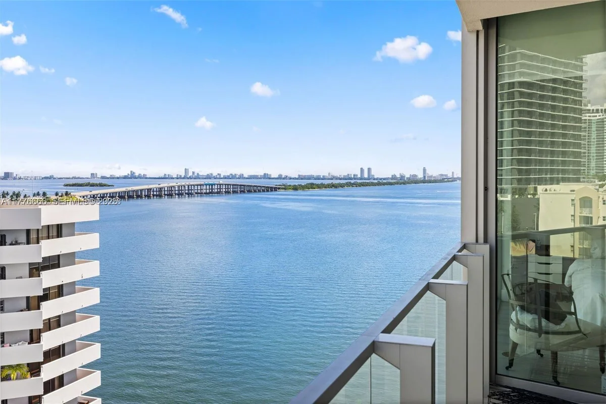 2900 NE 7th Ave #901, Miami: photo 1 of 26
