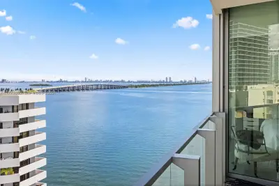 2900 NE 7th Ave #901, Miami: photo 1 of 26