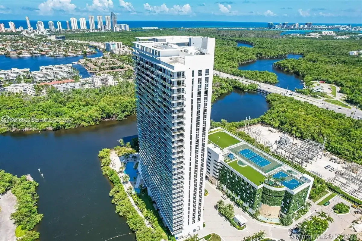 16385 Biscayne Blvd #1201, North Miami Beach: photo 1 of 42