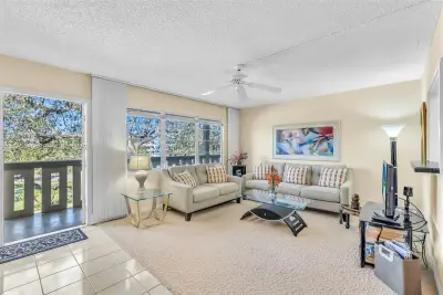 3029 Berkshire B, Deerfield Beach: photo 1 of 1