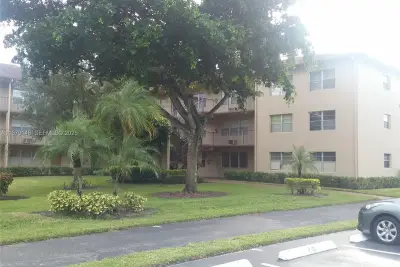 13350 SW 1st St #109P, Pembroke Pines: photo 1 of 5