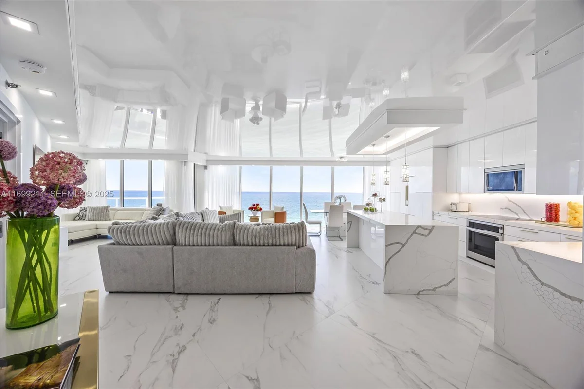 16445 Collins Ave #1126, Sunny Isles Beach: photo 1 of 43