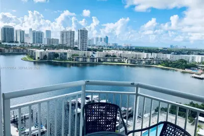18071 Biscayne Blvd #1503, Aventura: photo 1 of 50