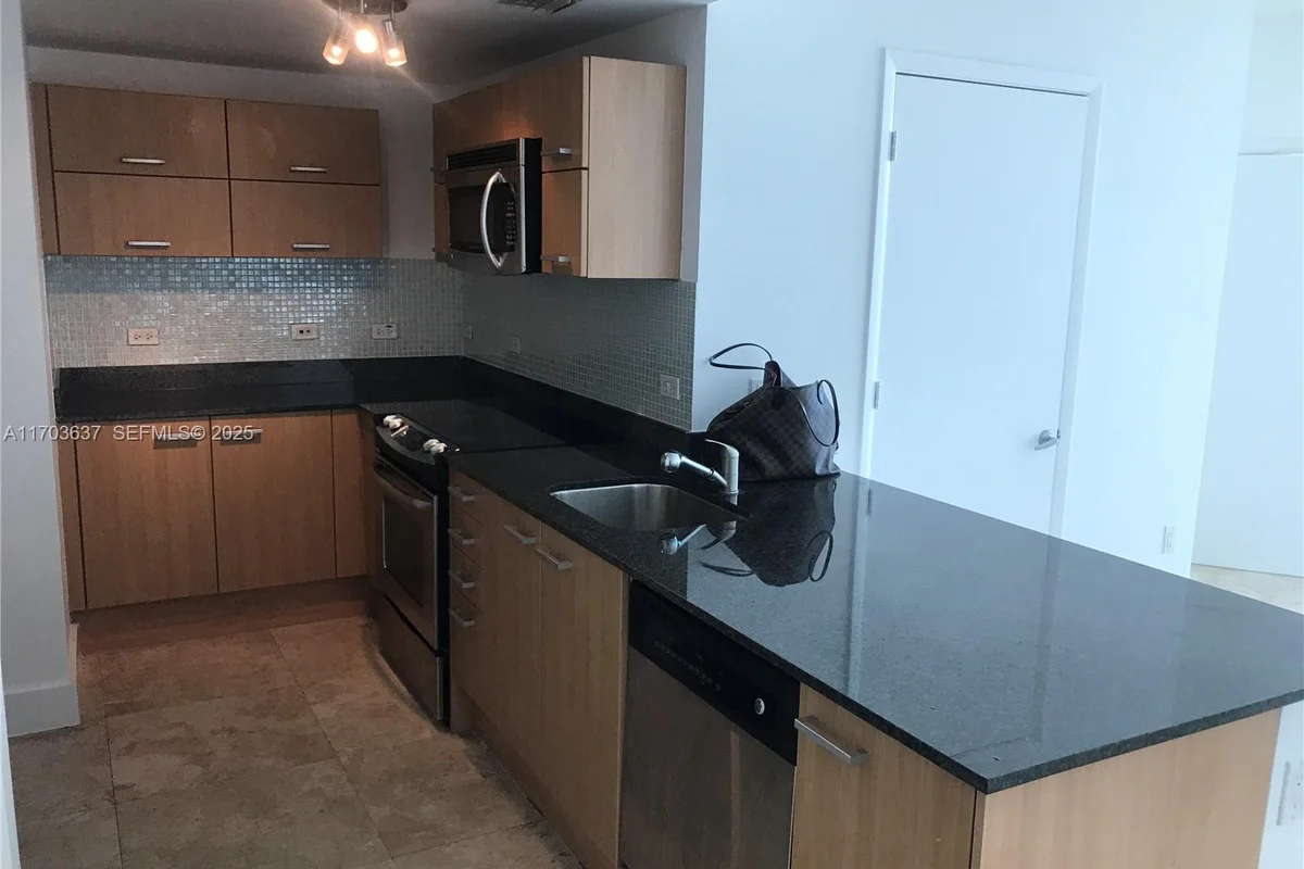 350 S Miami Ave #1704, Miami: photo 1 of 14