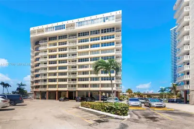 1817 S Ocean Dr #628, Hallandale Beach: photo 1 of 26