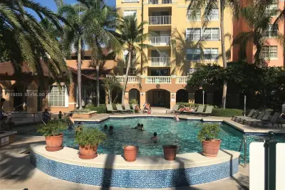 19801 E Country Club Dr #4-603, Aventura: photo 1 of 26