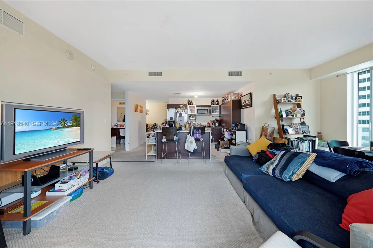 1900 N Bayshore Dr #1411, Miami: photo 1 of 25