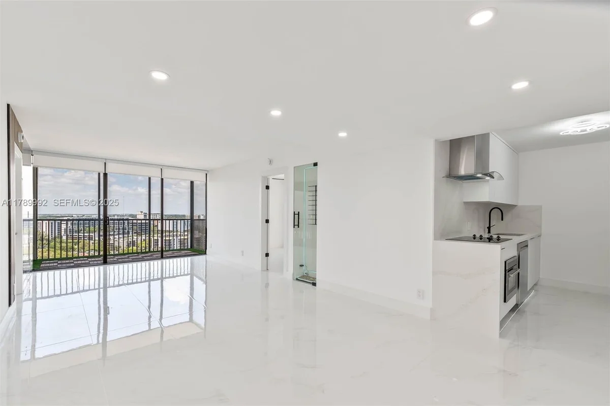 20335 W Country Club Dr #1902, Aventura: photo 1 of 29