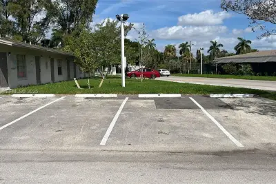 550 NE 44th St #M2, Deerfield Beach: photo 1 of 6