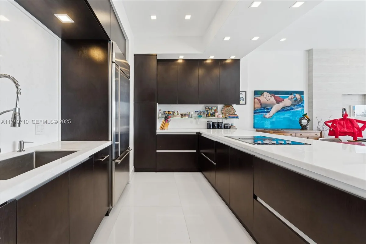 3700 Island Blvd #CPH03, Aventura: photo 1 of 18