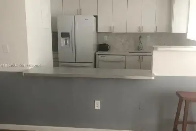 250 180th Dr #108, Sunny Isles Beach: photo 1 of 16