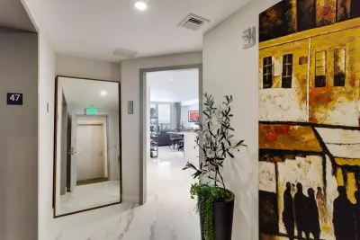 488 NE 18th St #4711, Miami: photo 1 of 16