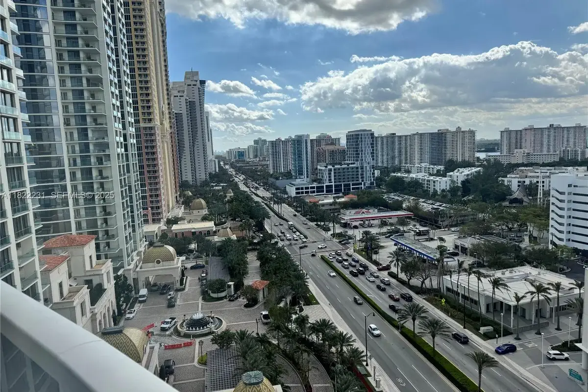 18001 Collins Ave #918, Sunny Isles Beach: photo 1 of 28