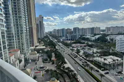 18001 Collins Ave #918, Sunny Isles Beach: photo 1 of 28