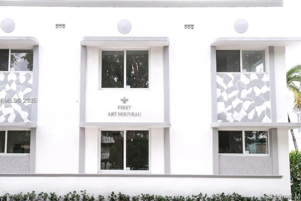 918 Jefferson Ave #2, Miami Beach: photo 1 of 8