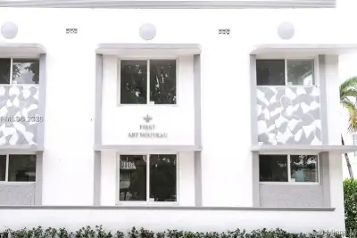 918 Jefferson Ave #2, Miami Beach: photo 1 of 8
