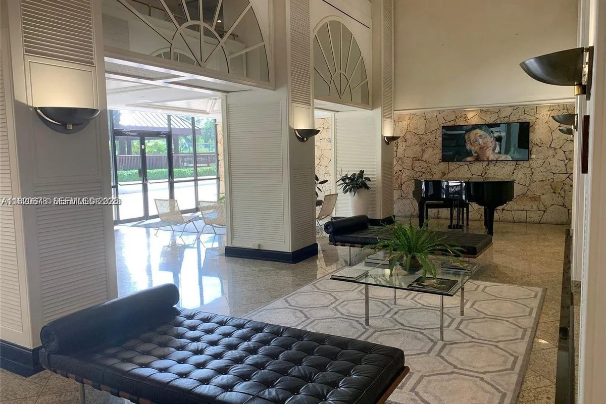 780 NE 69th St #1507, Miami: photo 1 of 23