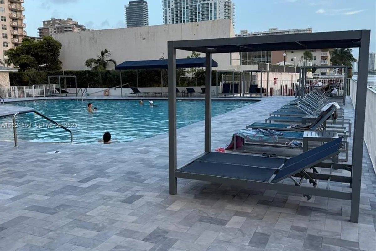 1833 S Ocean Dr #305, Hallandale Beach: photo 1 of 32