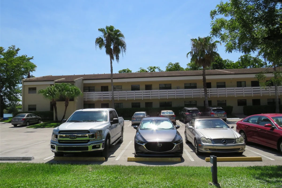 4491 Crystal Lake Dr #203B, Deerfield Beach: photo 1 of 11